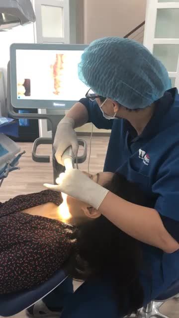 SCAN RĂNG MIỆNG CHO KHÁCH HÀNG CHỈNH NHA KHAY TRONG TẠI NHA KHOA PARIS 39 QUANG TRUNG, HN