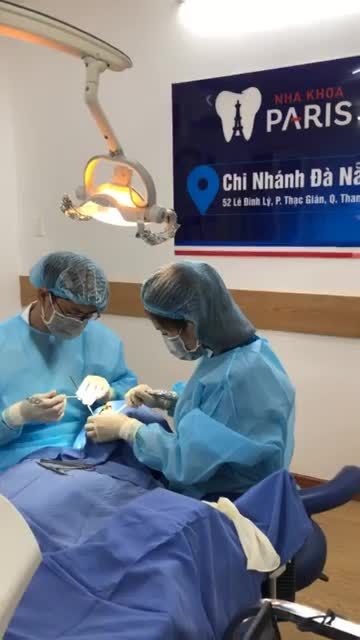 Chú Ngọc 60 tuổi sau khi được Bác sĩ tư vấn và thăm khám đã quyết định cắm 3 trụ Implant Hàn Quốc tại Nha khoaParis Da Nang