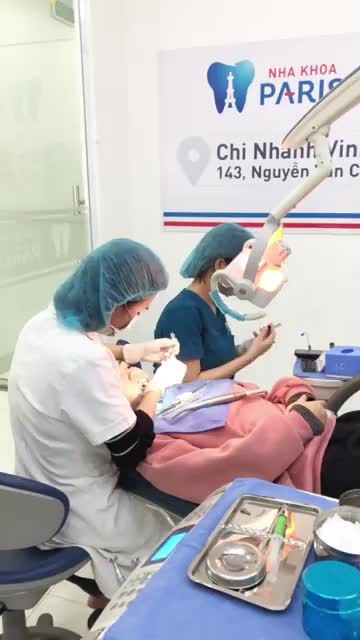 GẮN NIỀNG RĂNG MẮC CÀI KIM LOẠI THƯỜNG CHO KHÁCH HÀNG 17 TUỔI TẠI NHA KHOA PARIS VINH