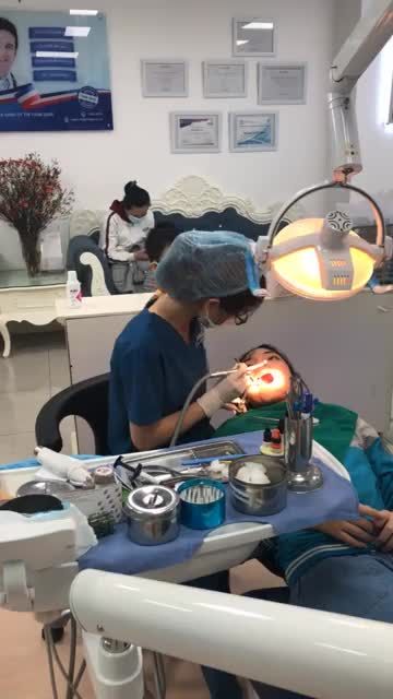 KHÁCH HÀNG TÁI KHÁM LIỆU TRÌNH CHỈNH NHA