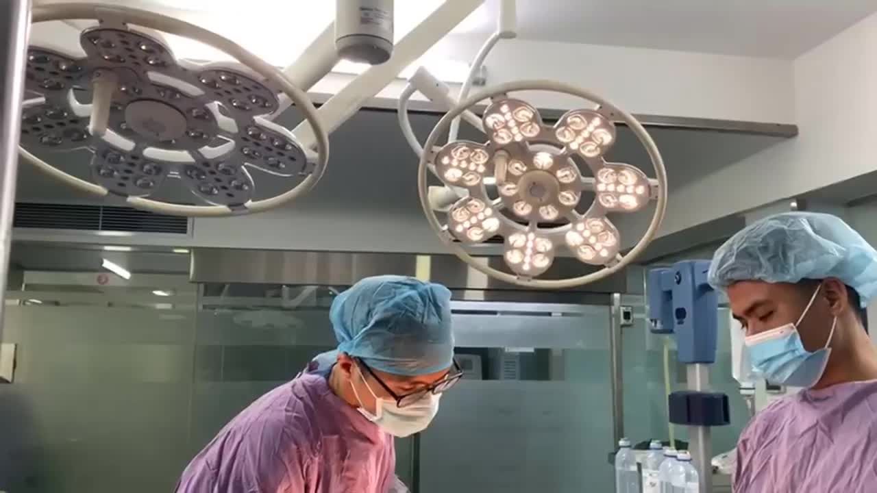 KHAI XUÂN TÂN SỬU VỚI CA HÚT MỠ TẠO HÌNH THÀNH BỤNG