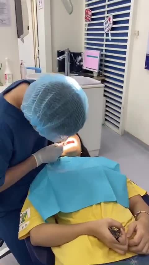 QUÁ TRÌNH GẮN MẮC CÀI NIỀNG RĂNG CHO KH TẠI HCM