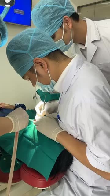 Năm mới có cần kiêng nhổ răng không? Các trường hợp nào cần nhổ răng khi niềng răng? Nhổ răng tại nha khoa ATHENA dùng thủ thuật gì? Có đau không?