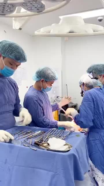 Cận cảnh ca phẫu thuật chỉnh hàn hô 2 hàm tại BVTM KANGNAM