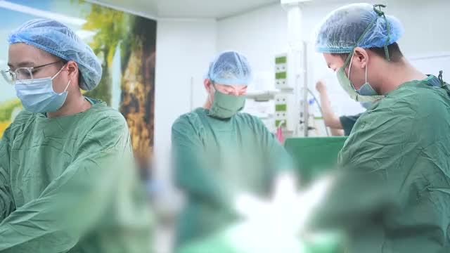 CẬN CẢNH CA VƯỢT CẠN SAU 9 NĂM VÔ SINH HIẾM MUỘN CỦA MẸ BẦU PHÍ THỊ THU TRANG