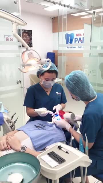 CẬN CẢNH GẮN MẮC CÀI - PARIS QUANG TRUNG