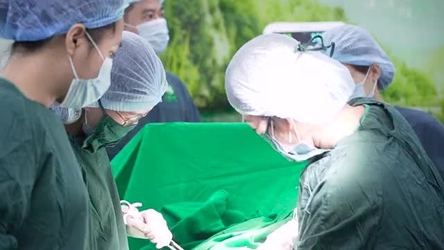 Dây rốn bám mép nguy hiểm khôn lường mẹ cần biết