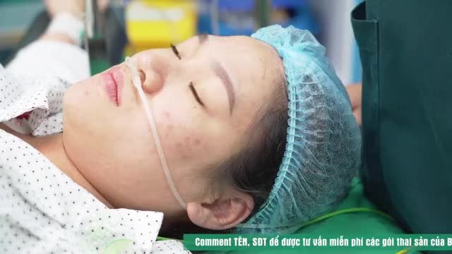 Khoảnh khắc chào đời của thiên thần mang 2 dòng máu "Liam Hoelmer" tại Thu Cúc