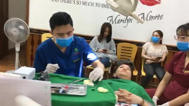 Lắp răng sứ inlay cho chị khách hàng sâu vỡ lớn răng hàm.