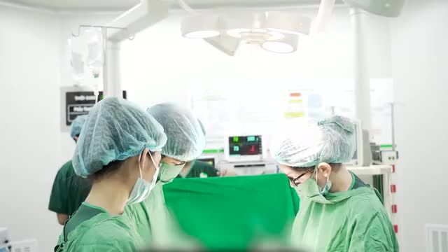 Những nguy cơ khi mẹ đẻ mổ liền nhau