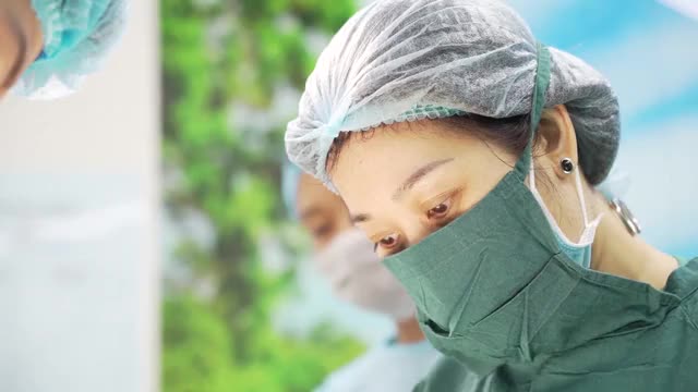 Sinh mổ SỮA CHẬM về  Làm thế nào để GỌI VỀ NHANH mẹ nhỉ?