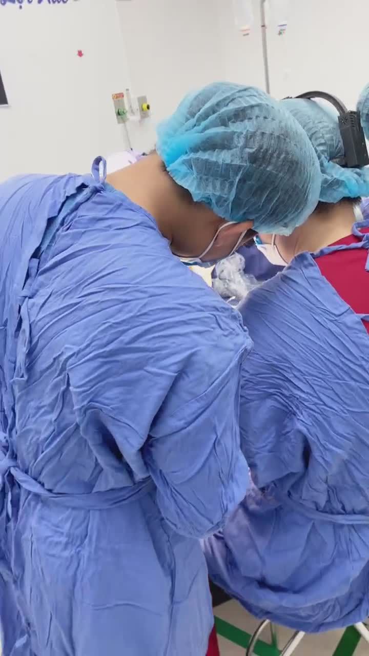 Tự ti, ngần ngại vì khuôn mặt với gò má cao