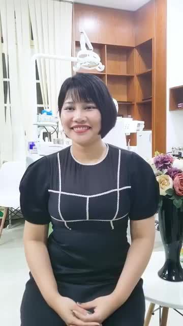 CẢM XÚC CỦA CHỊ KHÁCH HÀNG SAU KHI THẨM MỸ RĂNG SỨ