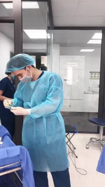 Cấy ghép 8 trụ Dentium Hàn Quốc cho khách hàng tại Quảng Ninh