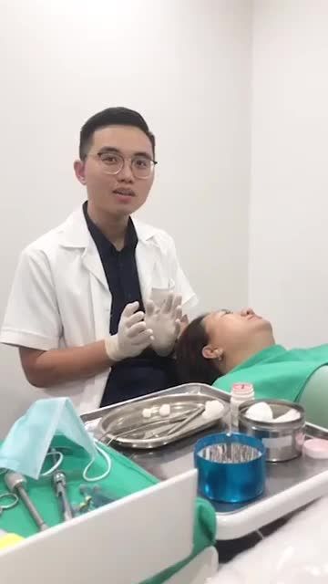 Cùng bác sĩ Đặng Sơn Tùng của Nha khoa Shinbi với ca răng sứ cho chị khách đến từ Hà Nội