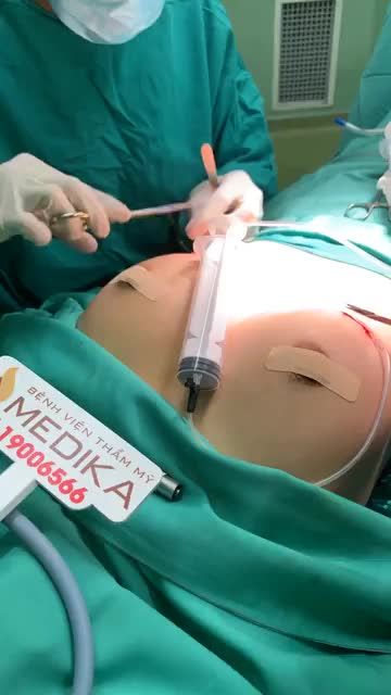 Đến Medika làm đẹp ngay để nhận ưu đãi từ dòng túi Mentor