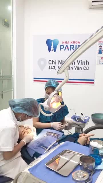 Gắn mắc cài kim loại thường tại Nha khoa Paris Vinh