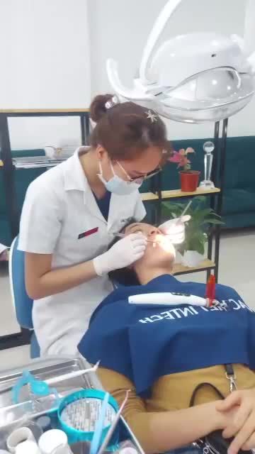 GẮN MẮC CÀI MẶT TRONG CHO KHÁCH HÀNG 28 TUỔI