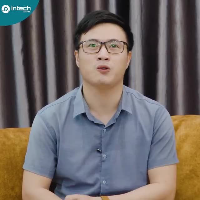 HÓA HOTBOY SAU KHI NIỀNG RĂNG...