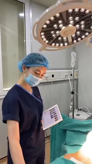 MẸ 2 CON "LỘT XÁC" VỚI COMBO NÂNG V1, TÁI TẠO V2