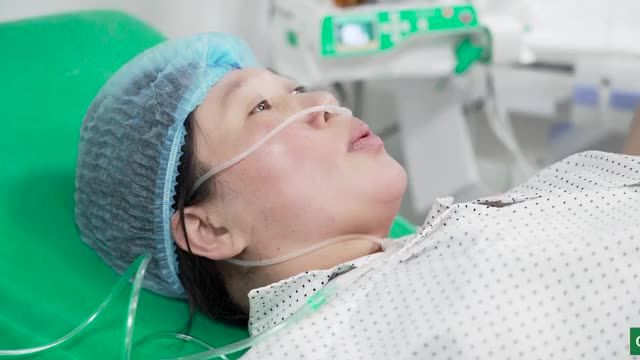 Những lưu ý dành cho mẹ lớn tuổi khi sinh con?