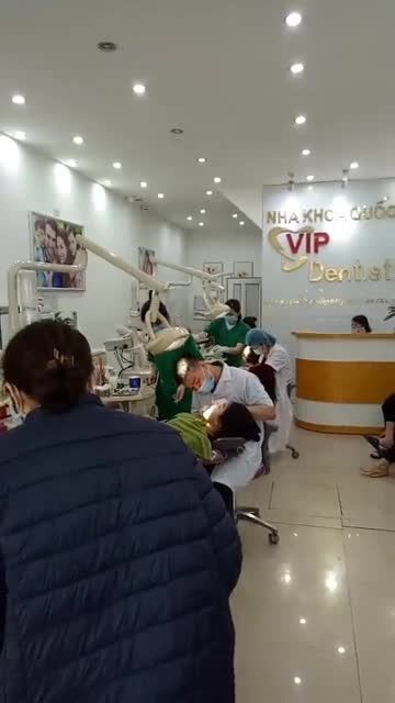 THỜI TIẾT MƯA GIÓ KHÔNG HỀ ẢNH HƯỞNG TỚI KHÔNG KHÍ RỘN RÀNG TẠI VIP DENTIST DỊP CUỐI TUẦN