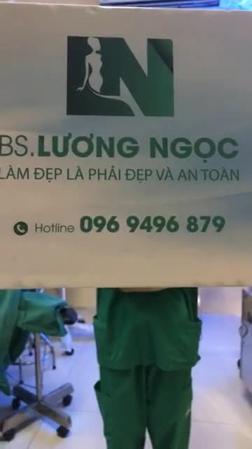 KẾT QUẢ CA HÚT MỠ TẠO DÁNG THẨM MỸ CHO KH KH TỪNG CĂNG DA DỜI RỐN: BỊ SẸO XẤU, BỤNG VẪN KHÔNG HẾT MỠ.