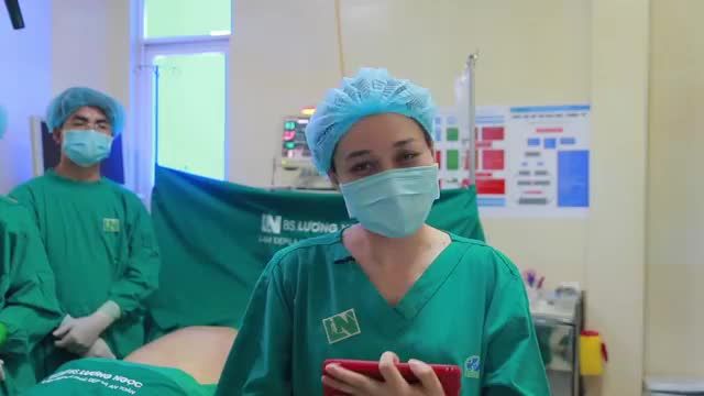 Kết thúc ca thực hiện hút mỡ vào ngày cuối tuần. Hiện tại mời Chị em cùng theo dõi video trực tiếp, chia sẻ cảm nhận của mọi người về kết quả của ca thực hiện hôm nay như thế nào nhé!