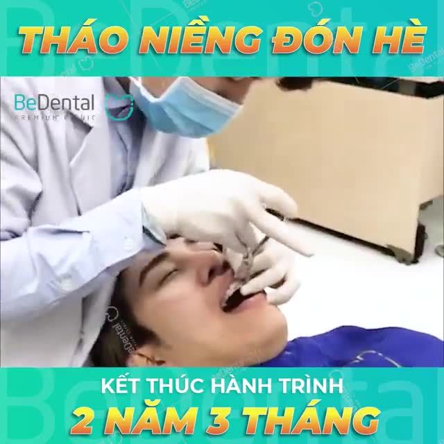 Kết thúc hành trình 2 năm 3 tháng niềng răng Cảm giác tháo niềng ngắm nụ cười mới, mới thật là mãn nguyện và thỏa đáng sau bao ngày "xiềng xích"