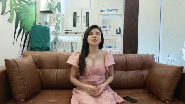 Khách hàng Thu Dung sau quá trình niềng răng invisalign 20 triệu tại ATHENA