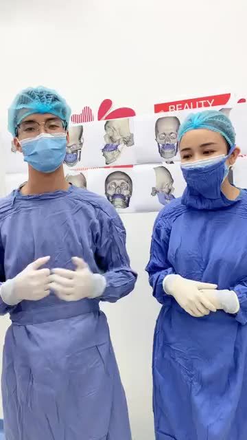 PHẪU THUẬT "MẶT LƯỠI CÀY" được thực hiện như thế nào?