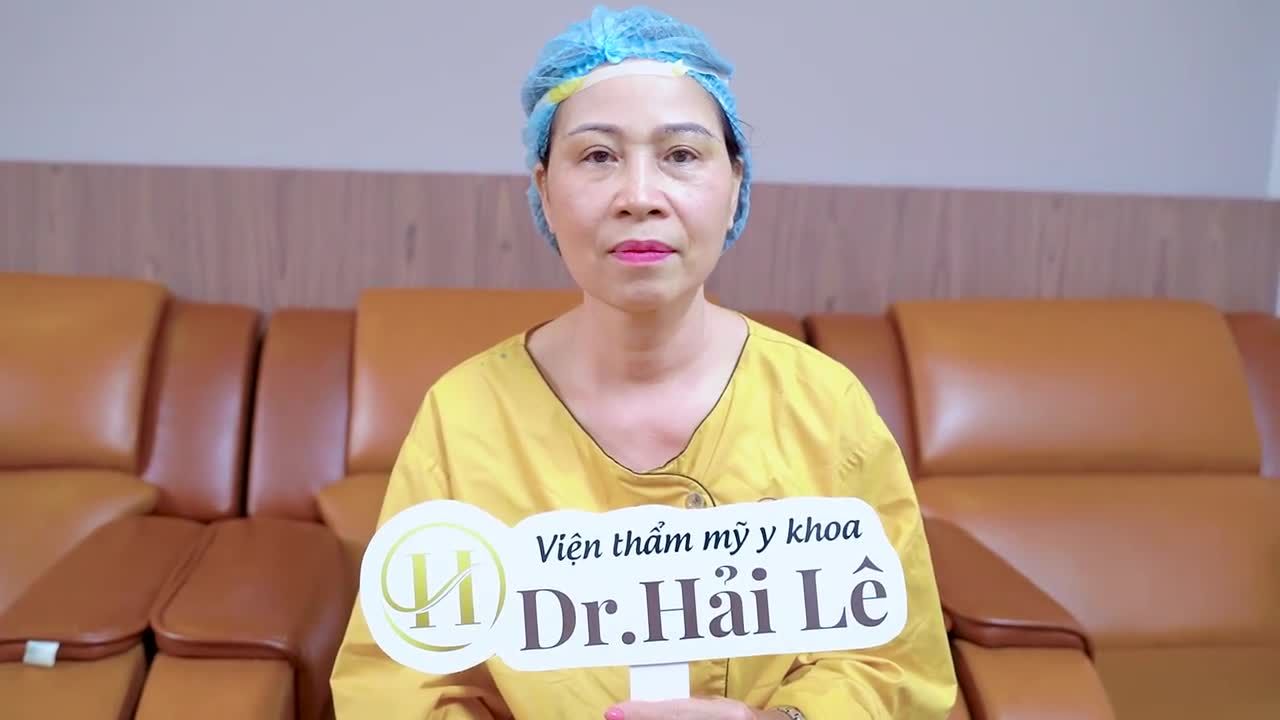 Trải qua năm tháng, đôi mắt bạn già nua, lão hóa với vết chân chim, rãnh nhăn sâu, mắt chùng chảy do da thừa xung quanh,