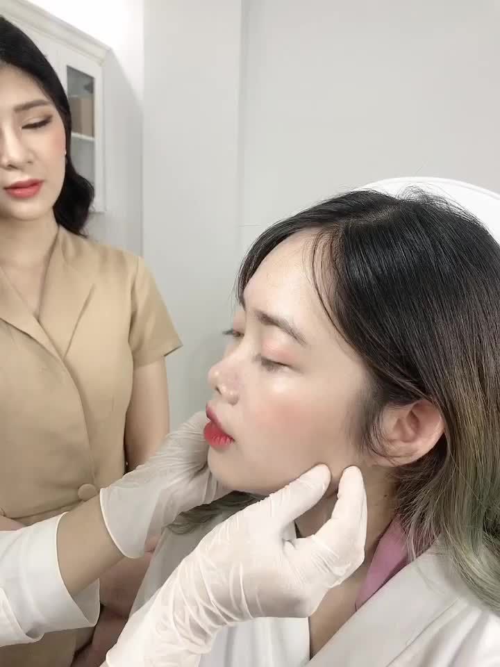 Tư vấn Botox thon gọn hàm và Filler mũi cho khách hàng