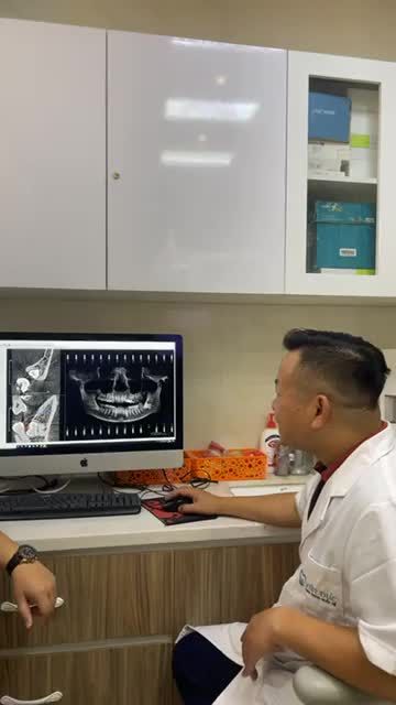 BTV Phạm Quang Việt nhổ răng khôn tại Nha khoa Quốc tế Việt Đức
