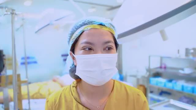 30 phút thôi Bác sĩ đã thổi hồn giúp đôi mắt cô nàng rạng rỡ trẻ trung thế này đây ạ