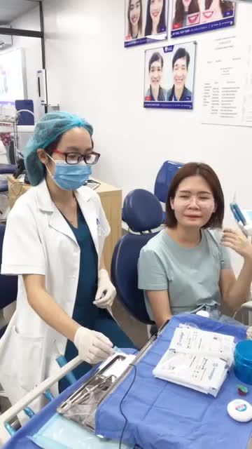 Bàn giao khay Invisalign đợt 2 cho Khách hàng Lê Thị Ngọc Yến tại chi nhánh Nha khoa Paris Quảng Ninh
