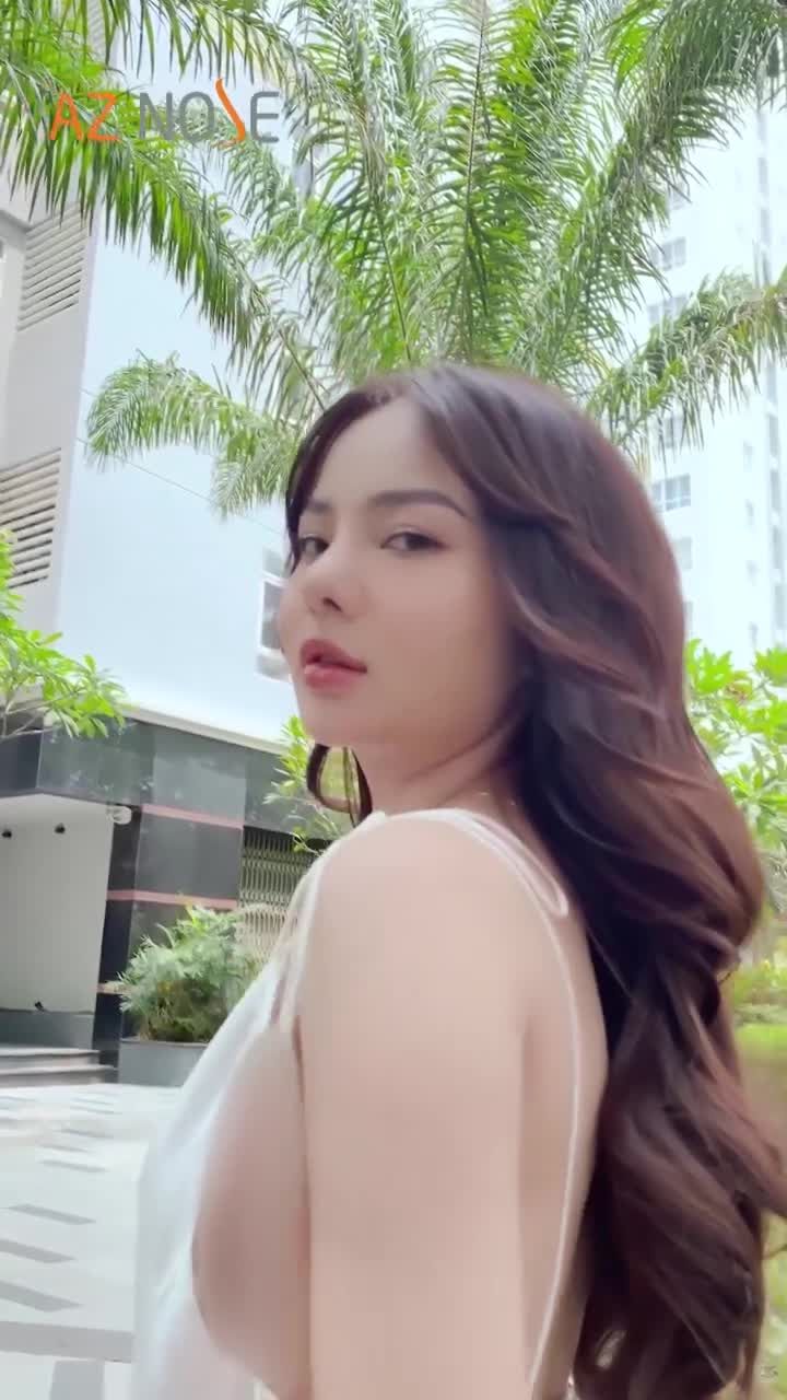 Dáng mũi chuẩn "hot girl" bảo sao không rung động