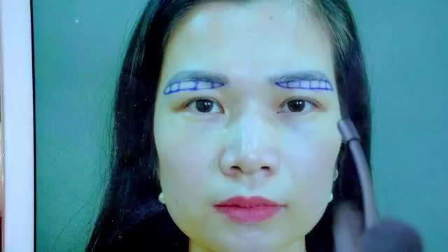 Nâng cung mày giải pháp vàng mang đến đôi mắt trẻ trung rạng rỡ