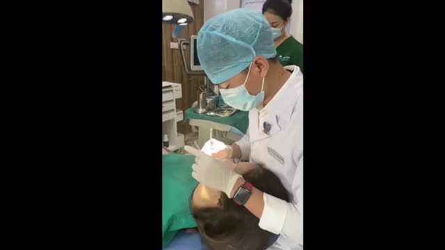 Nha khoa Quốc tế Athena Livestream ca tái khám của khách hàng