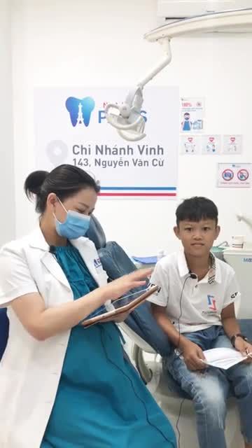 Sự thay đổi của KH Huy Nhật sn 2010 đến từ Hà Tĩnh sau hơn 1 năm chỉnh nha mắc cài kim loại thường tại nha khoa Paris!