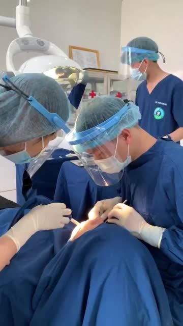 TRỒNG RĂNG IMPLANT CHO KHÁCH HÀNG MẤT 3 RĂNG BẰNG CÔNG NGHỆ USI