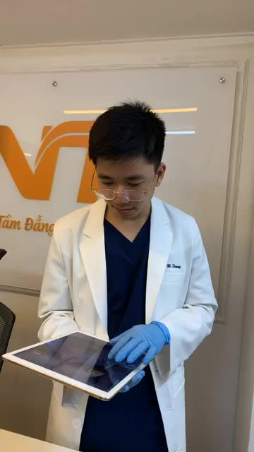 Khách hàng tái khám sau 1 tuần nâng treo sa trễ và hút mỡ, tạo hình thành bụng tại Dr. Ngọc Trung.