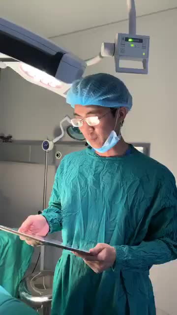 BIẾN CAM THÀNH BƯỞI VỚI ĐÔI BÀN TAY VÀNG CỦA BÁC SĨ NGỌC TRUNG