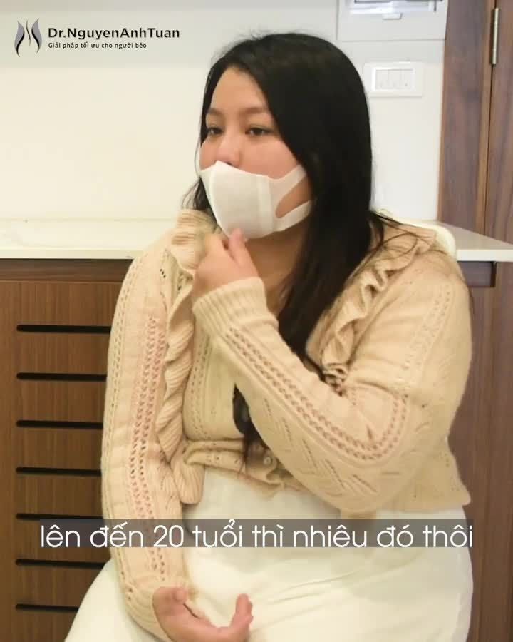 Bệnh nhân chia sẻ trong buổi tư vấn với PGS.TS. Nguyễn Anh Tuấn