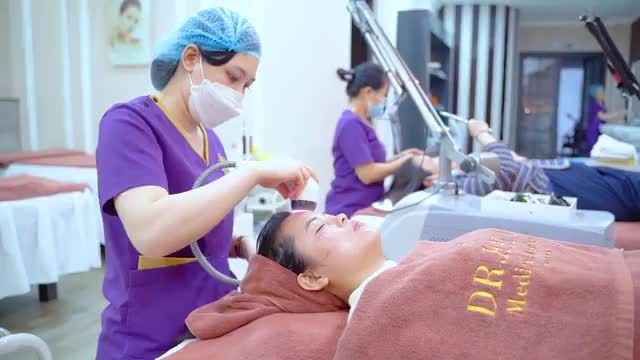 Chăm sóc trẻ hóa trắng sáng da mặt tại Dr.HảiLê hiệu quả như thế nào? Theo dõi ngay qua video này