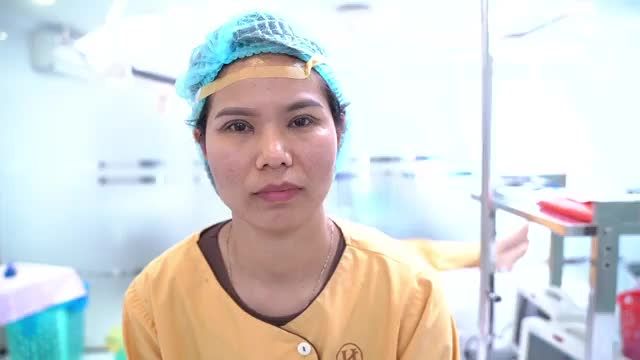 Khách hàng trao niềm tin Dr.Hải Lê trao cho bạn sự tự tin