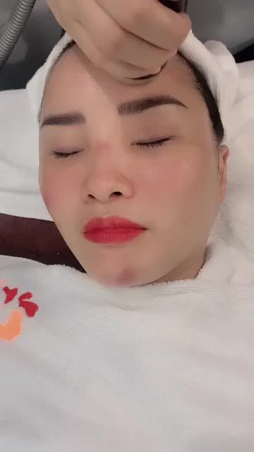 Trẻ hóa và tái tạo làn da không xâm lấn - Dịch vụ điện di tinh chất