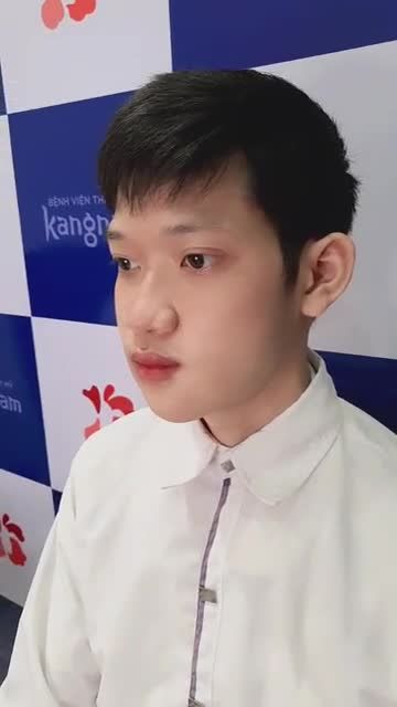 Bạn Nam dễ thương được ba mẹ ủng hộ đi chỉnh hàm