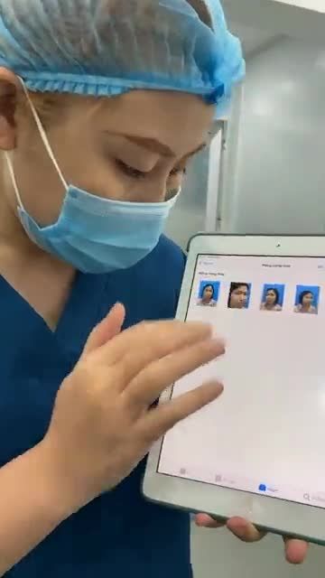 Ekip bác sĩ Tuấn Anh thực hiện ca tiểu phẫu nâng cung mày sau 30p