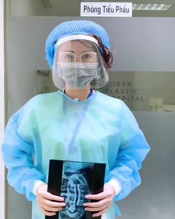 GIẢI QUYẾT VẤN ĐỀ MẤT RĂNG, RĂNG LƯA THƯA Ố VÀNG NHỜ CẤY IMPLANT